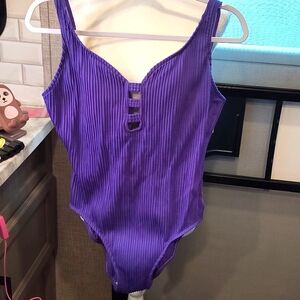 Mainstream Size 14 Purple Ribbed Swim Suit, Padded Cups, GUC